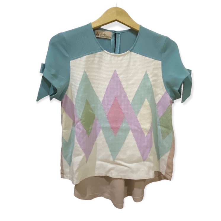 Batik kultur dea valencia blouse (Preloved)