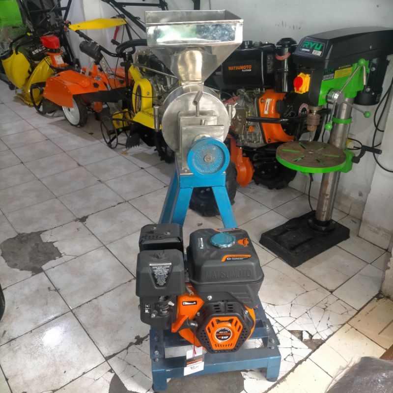 Mesin giling bumbu uk.8"inch Komplit mesin penggerak merk matsumoto 8hp