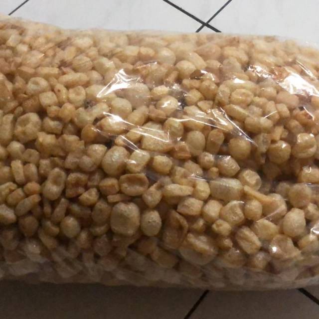 

Kerupuk kulit setengah mateng