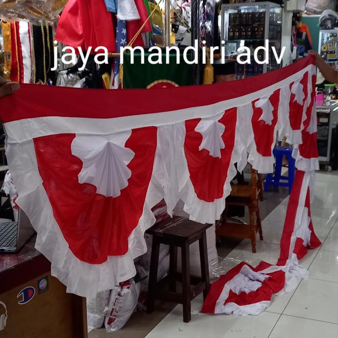 UMBUL UMBUL MERAH PUTIH GELOMBANG