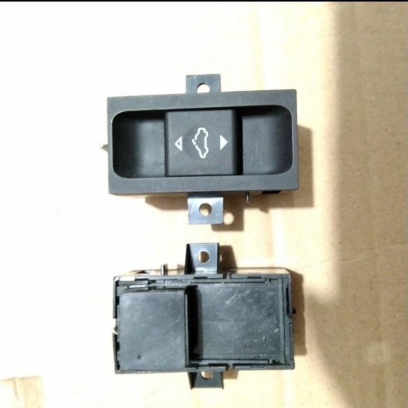 Saklar Sanroof Mobil Universal