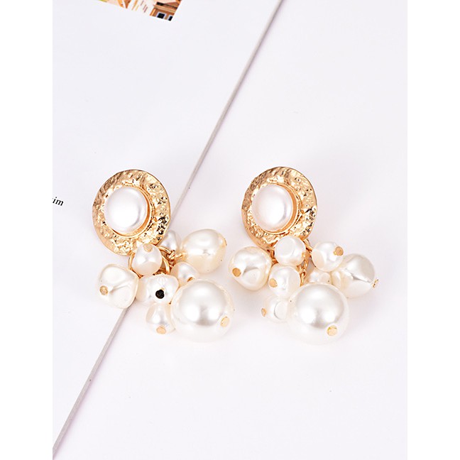 LRC Anting Tusuk Fashion Gold Alloy Pearl Stud Earrings F32185