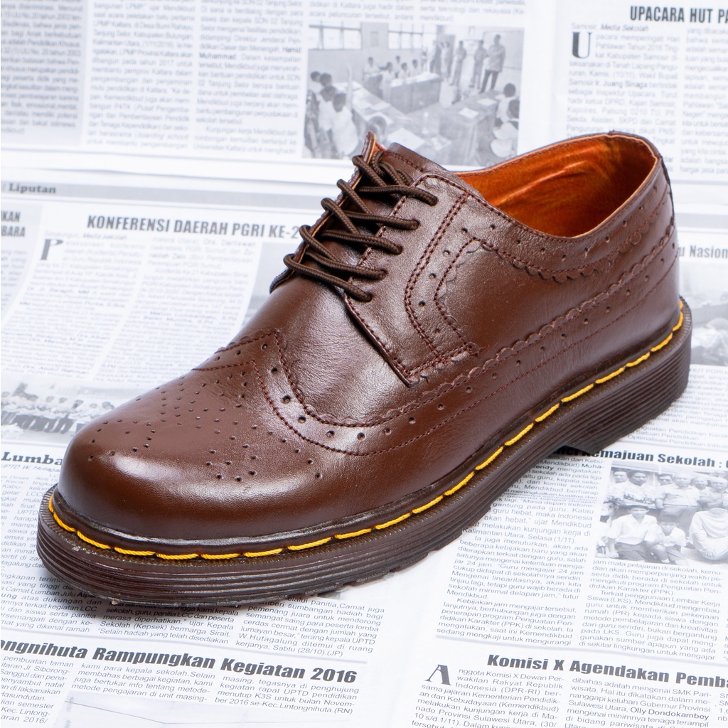 Sepatu Boots Pria Casual Docmart Brouge Wingtip Low Boot Kulit Asli