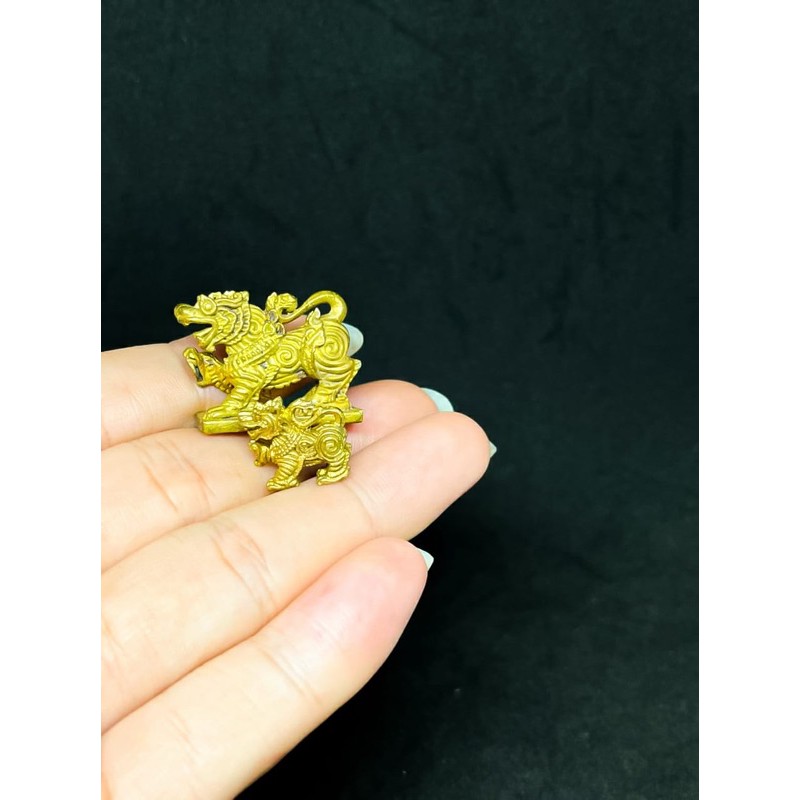 Lion the King of Charm Phra Arjarn O, Petchabun