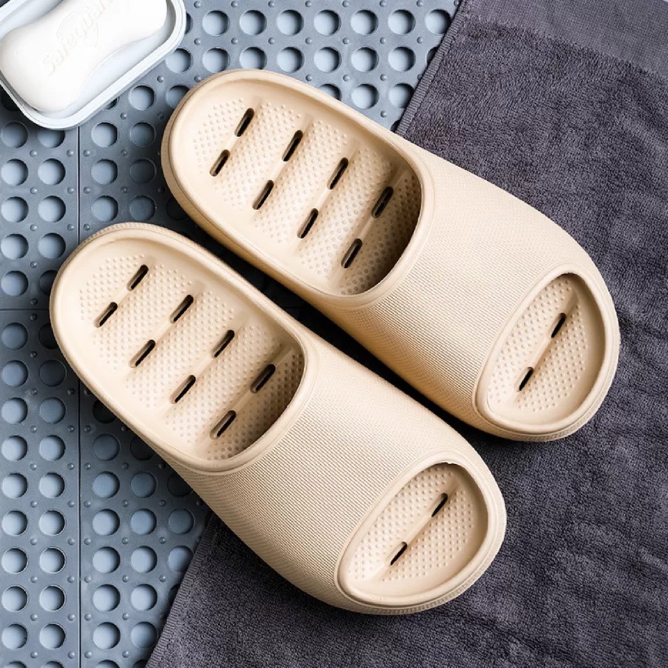 【TEC】Sandal 4.5CM HOLES EVA color indoor outdoor Rumah Kamar Mandi Anti Slip Sandal Kamar Mandi Anti Selip Tebal Cepat Kering Sandal Indoor Sandal Kolam-4.5cm KHAKI