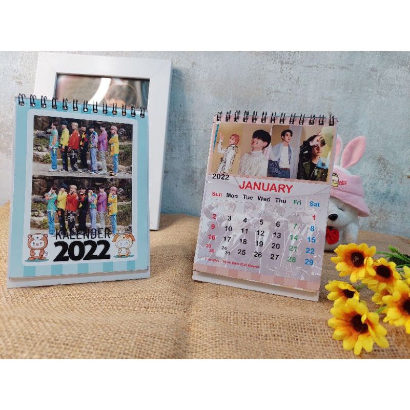 

Kalender Meja Mini ENHYPEN 2022