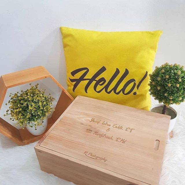Box Kayu Album Foto Wedding