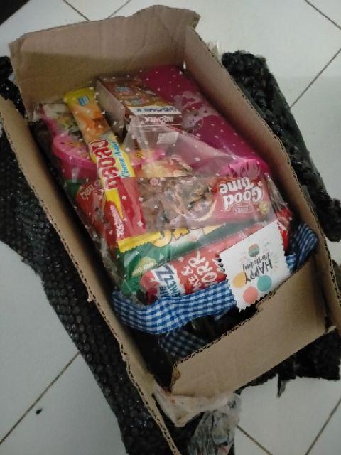 Parcel Kemasan Ultah Lunch Box + Gelas Minum Ultah