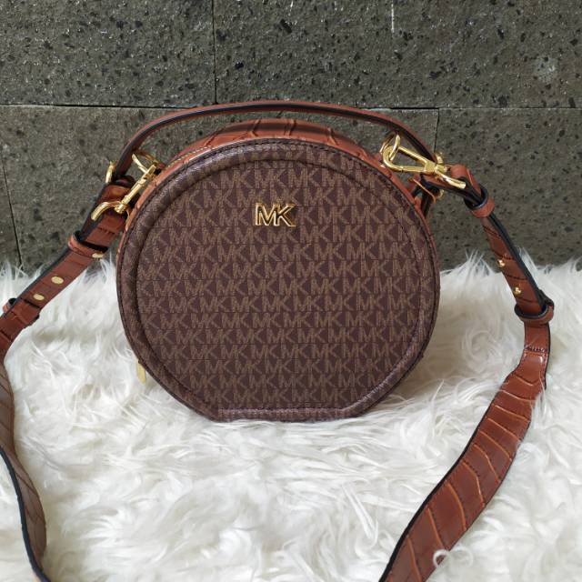 Tas MK Delaney Medium Logo Canteen Crossbody Bag