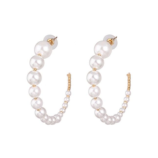 LRC Anting Tusuk Fashion Gold C-shaped Size Pearl Earrings D07487