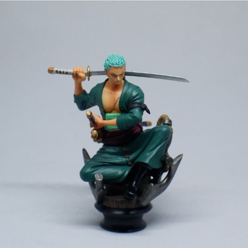 Figure Zoro Duduk Original