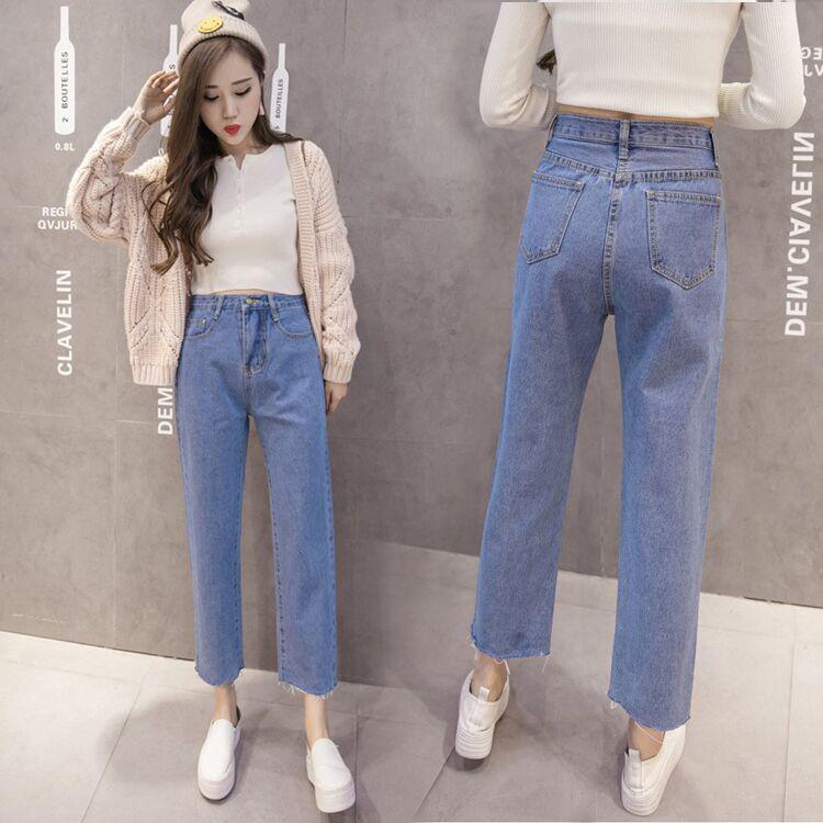  Celana  Jeans  Wanita  Model High Waist dengan Potongan 