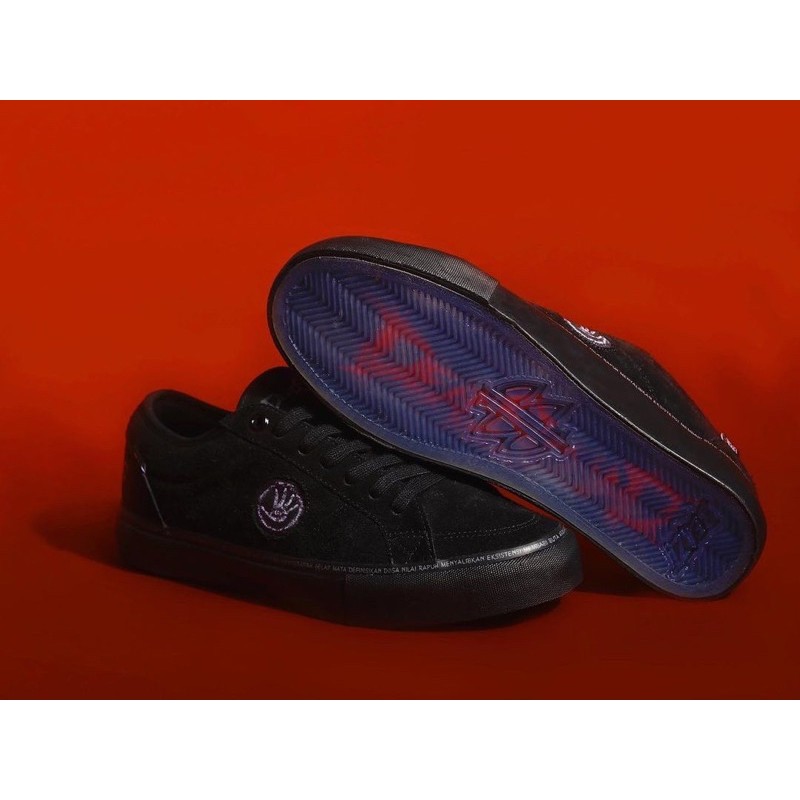 BEAZT X DEA DSQUAD ALL BLACK VOL 2 /SEPATU BEAZT X DEADSQUAD LIMITED EDITION