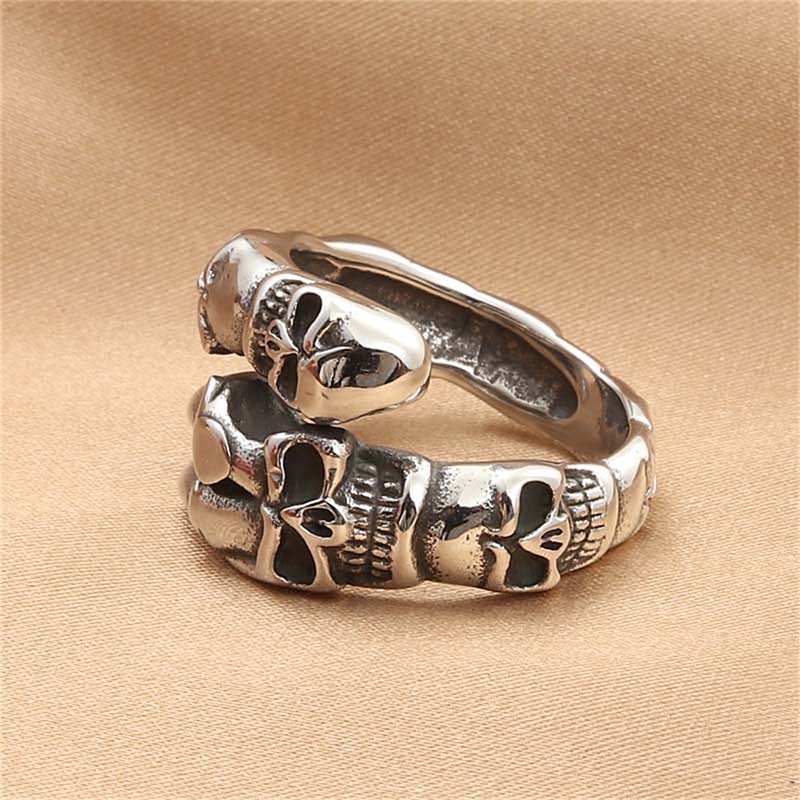 Cincin Bahan Titanium steel Bentuk Tengkorak Gaya punk retro Untuk Pria