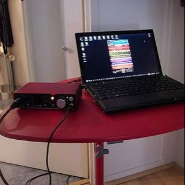 Focusrite Scarlett 2i2 2nd generation / soundcard untuk recording (second)