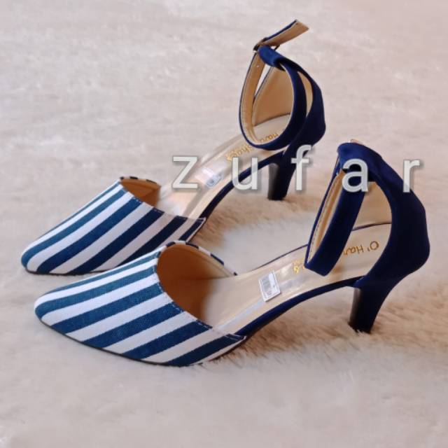 Elenor Heels Wanita