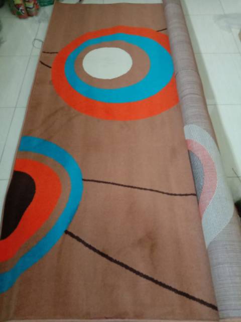 Karpet Permadani Motif Ukuran 230x310 cm Kualitas Premium Bahan Lembut dan Halus