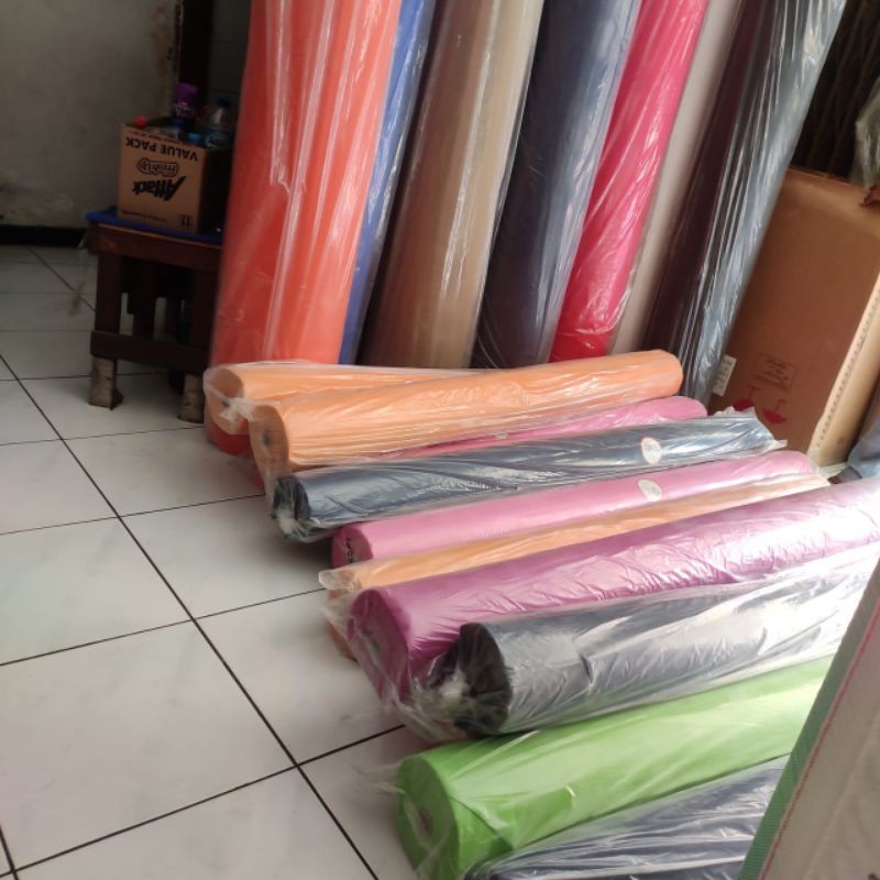 Kain Spunbond 75 gsm (50x160 cm)