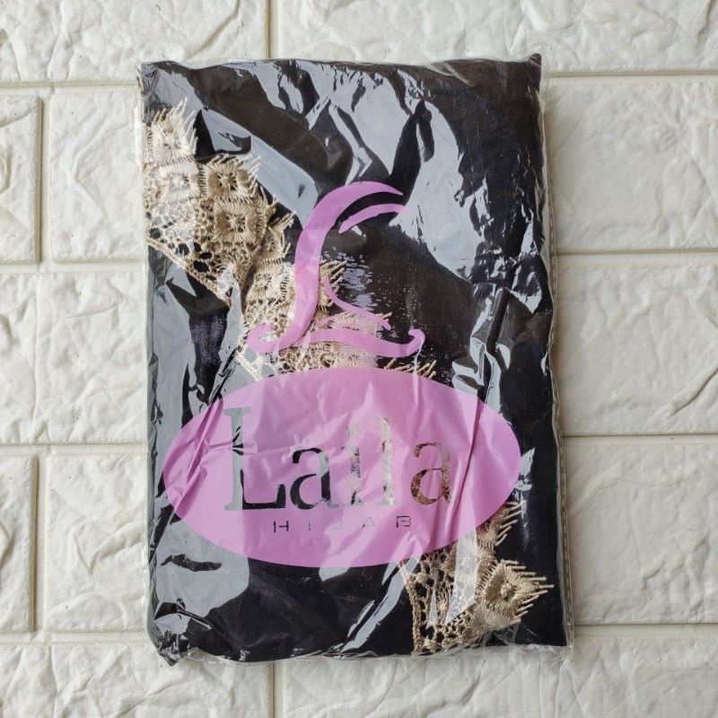 JILBAB INSTAN CASIL LAILA LIST TEPI FULL RENDA-Hitam