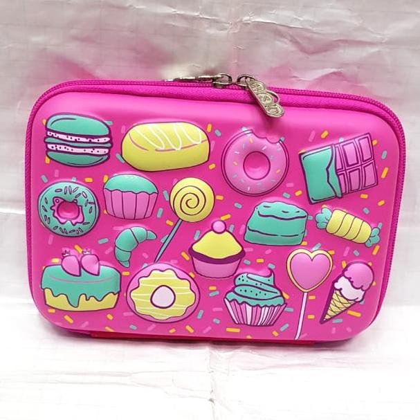 

BAYAR DITEMPAT Tempat Pensil Cewek model Smiggle karakter/TEMPAT PENSIL AESTHETIC/TEMPAT PENSIL ANAK PEREMPUAN/TEMPAT PENSIL LUCU/TEMPAT PENSIL 3D/TEMPAT PENSIL TRANSPARAN/TEMPAT PENSIL LUCU/TEMPAT PENSIL KOREA/TEMPAT PENSIL KAIN/TEMPAT PENSIL KALKULATOR