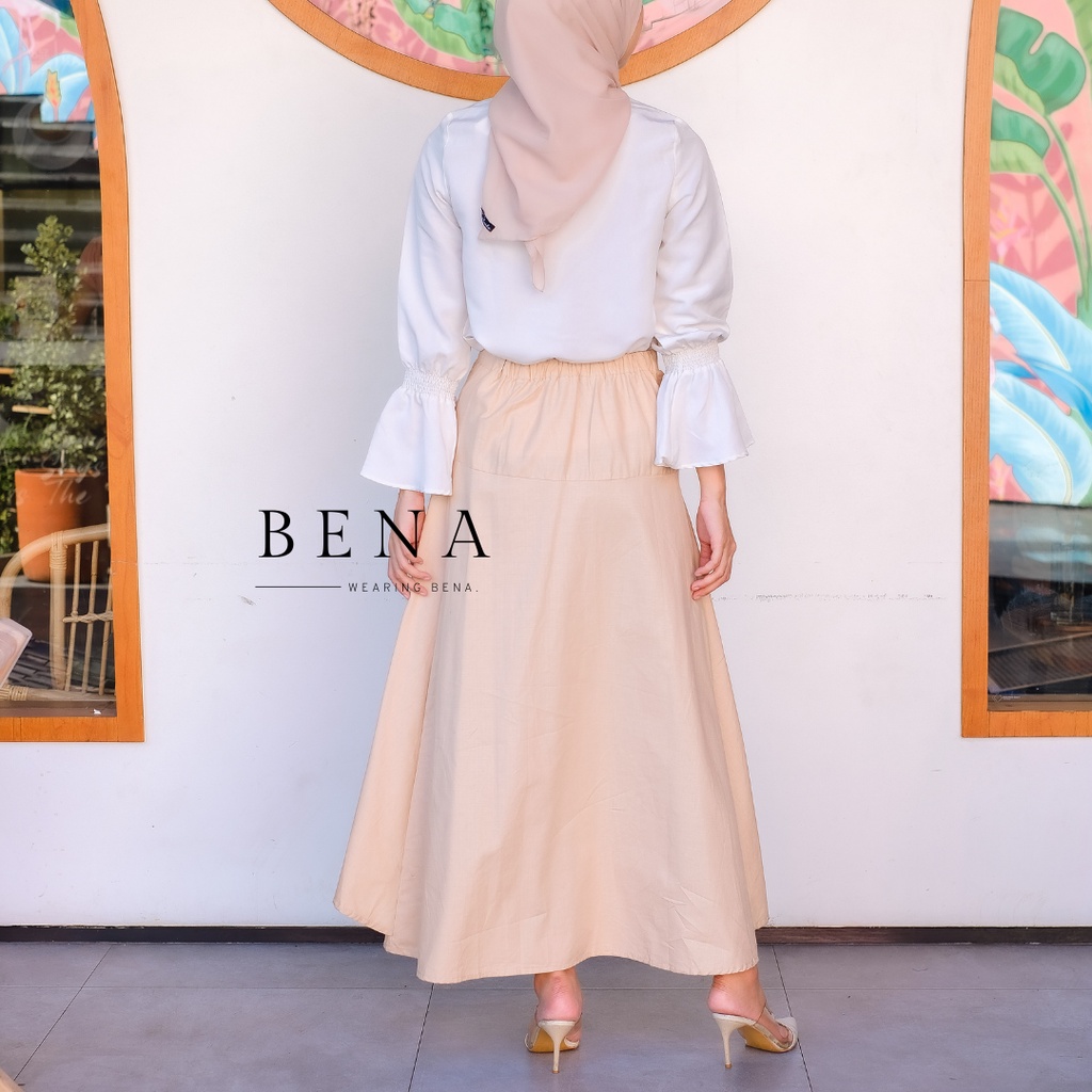 Monalica Skirt - Wearing BENA