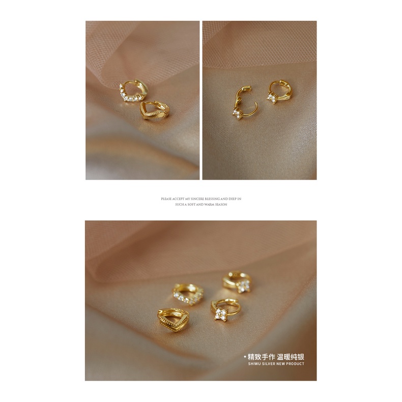 Anting Stud Desain Polka Dot Aksen Berlian Bahan S925 Silver Gaya Korea Untuk Wanita