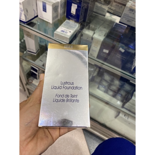 foundation inez/alas bedak inez/lustrous liquid foundation inez