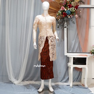  KEBAYA  BROKAT  SHANGHAI  MODERN BROKAT  KANCING DEPAN 