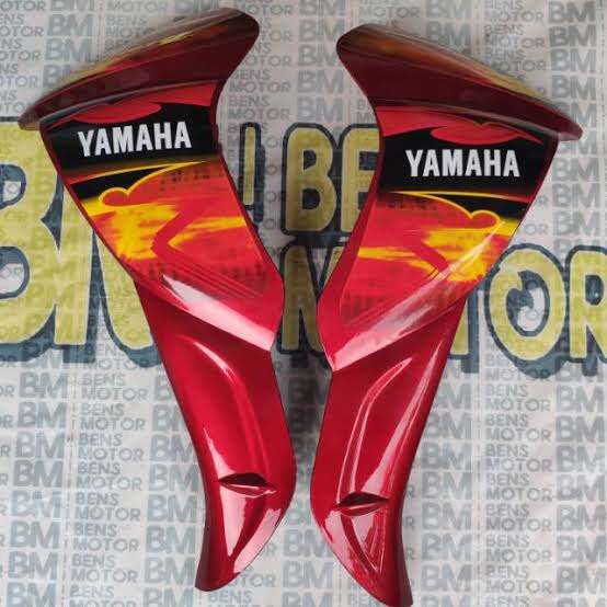 Cover sayap luar jupiter z burhan warna merah