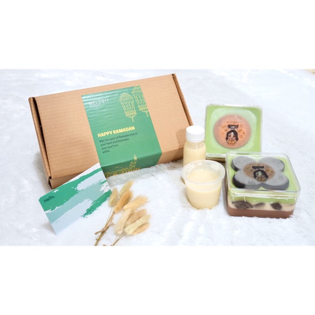 

EID MUBARAK HAMPERS - RENNA PACKAGE