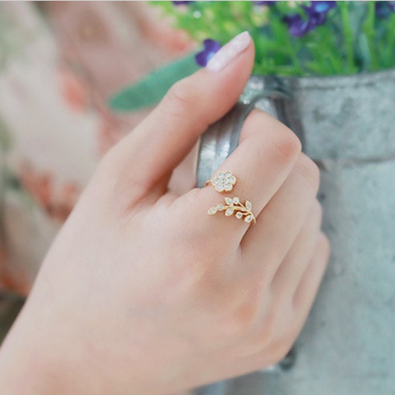 Cincin Bunga Daun / Cincin Wanita Desain Bunga Daun Fashion Korea