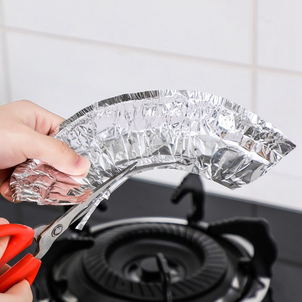 10pcs / Set Kertas Pembersih Kompor Gas Sekali Pakai Bahan Aluminum Foil Tahan Panas Anti Minyak Untuk Dapur