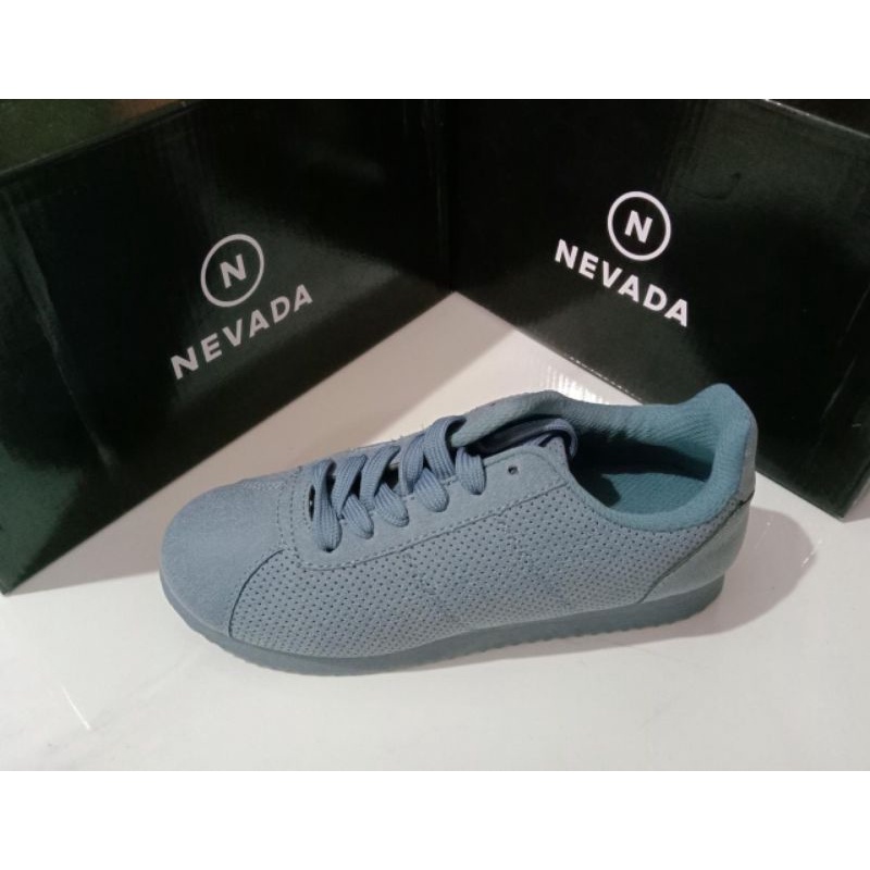 Sepatu wanita polos merk Nevada YQ4