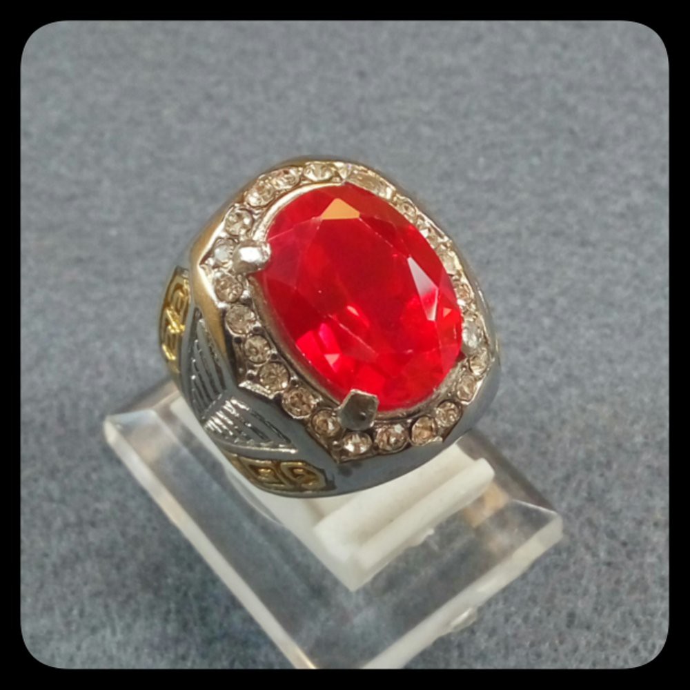 CINCIN PERMATA MERAH SIAM BANGKOK KILAU MEMPESONA