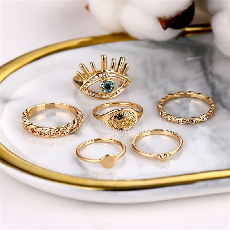 Set 6 Pcs Cincin Kristal Bentuk Hati Warna Emas Untuk Wanita