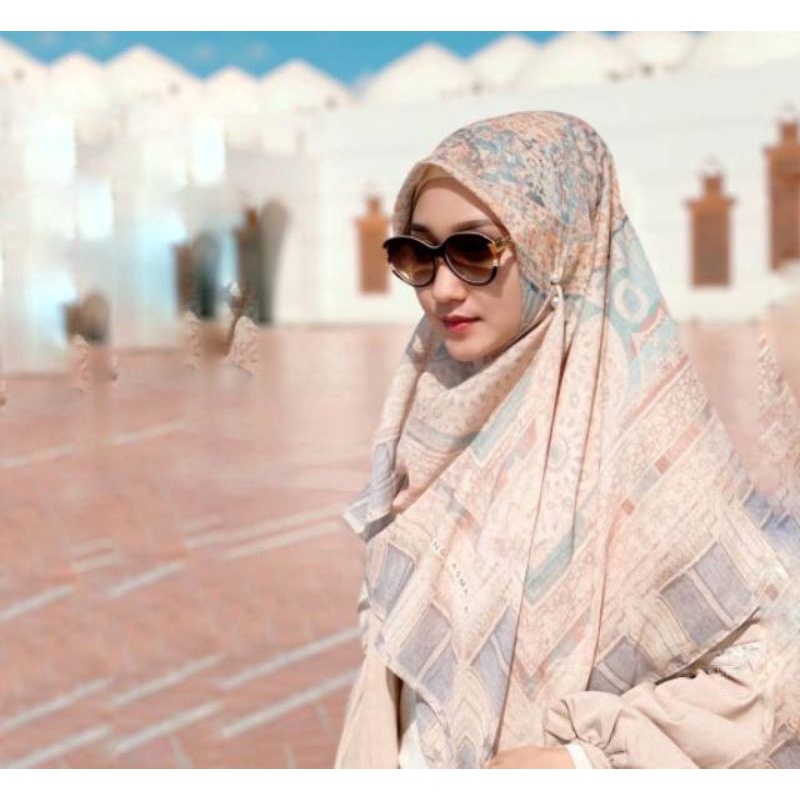 Sheika Hejaz by Pelangi Asmara