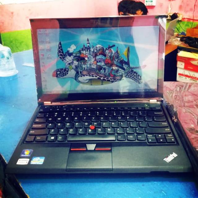 Laptop Lenovo X230 i7 like new murah mulus bergaransi