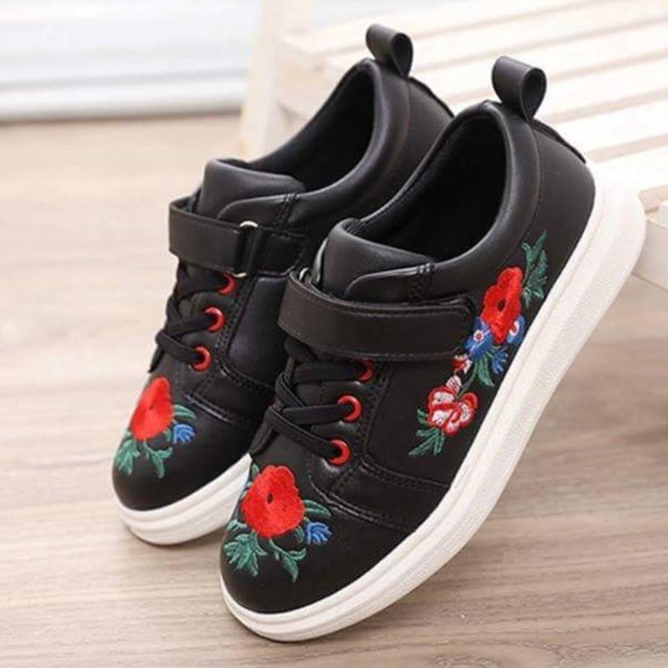  Sepatu  Sneaker  Anak  Sepatu  Anak  Flower Sneaker  Black 