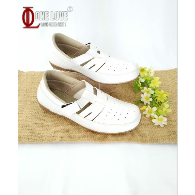 SEPATU ONELOVE MODEL TERBARU /SEPATU WANITA / SEPATU PUTIH / SEPATU REMAJA & DEWASA / naf999