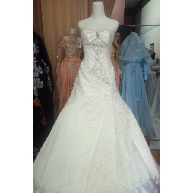 Gaun pengantin second