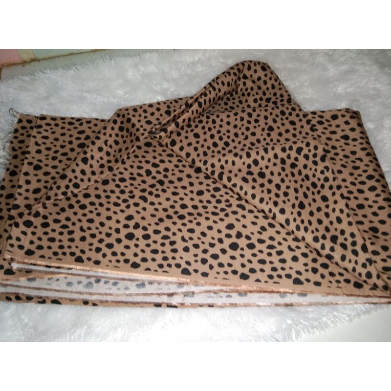 

rayon viscose leopard