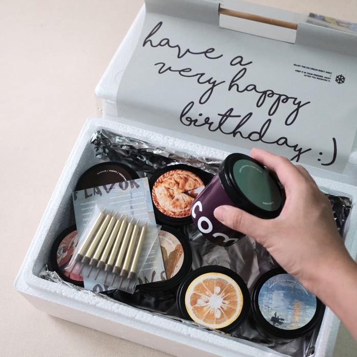 

Comeagain - Birthday Boxset ( 8 Cups Of Ice Cream + Birthday Candles )