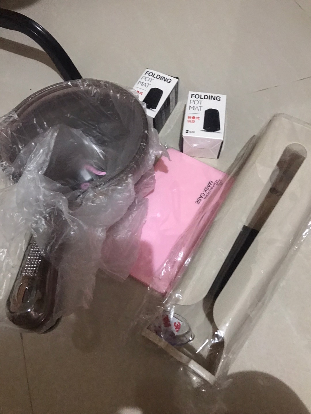 Alas Tatakan Panci Tahan Panas Bahan Abs Anti Slip Warna Hitam Untuk Dapur Bisa Di Lipat Simple