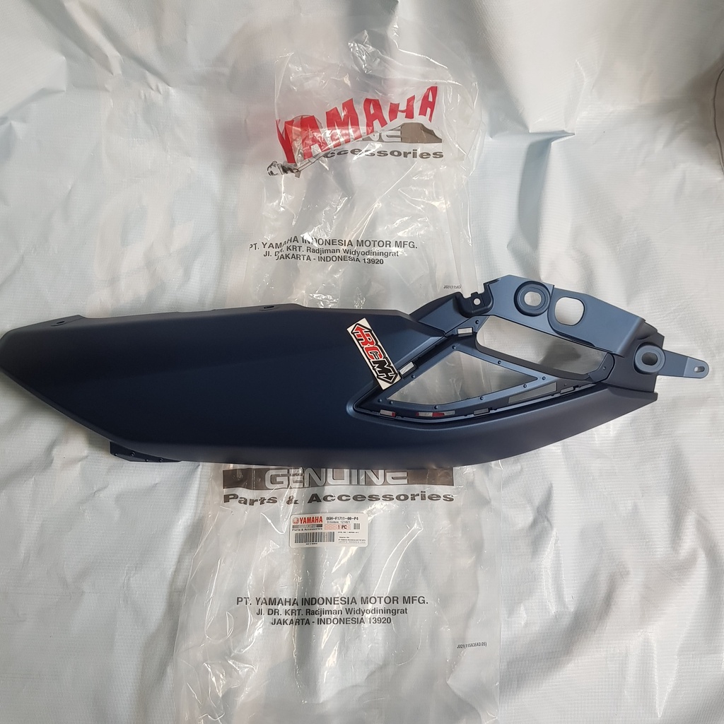 B6H-F1711-00-P4 COVER BODY BODI SIDE BELAKANG KIRI NEW NMAX N-MAX N MAX WARNA BLUE BIRU DOF DOFFE DOFE DOPE B6H-F1711-00-P4 ORI ORIGINAL YAMAHA YGP ASLI