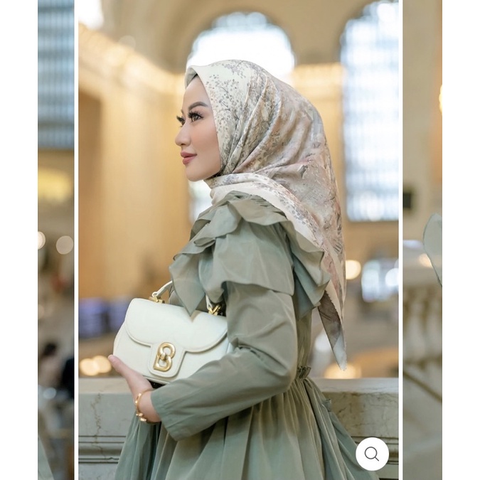 Buttonscarves New York 3 Courage Voal Reg Square - UPPER WEST SIDE