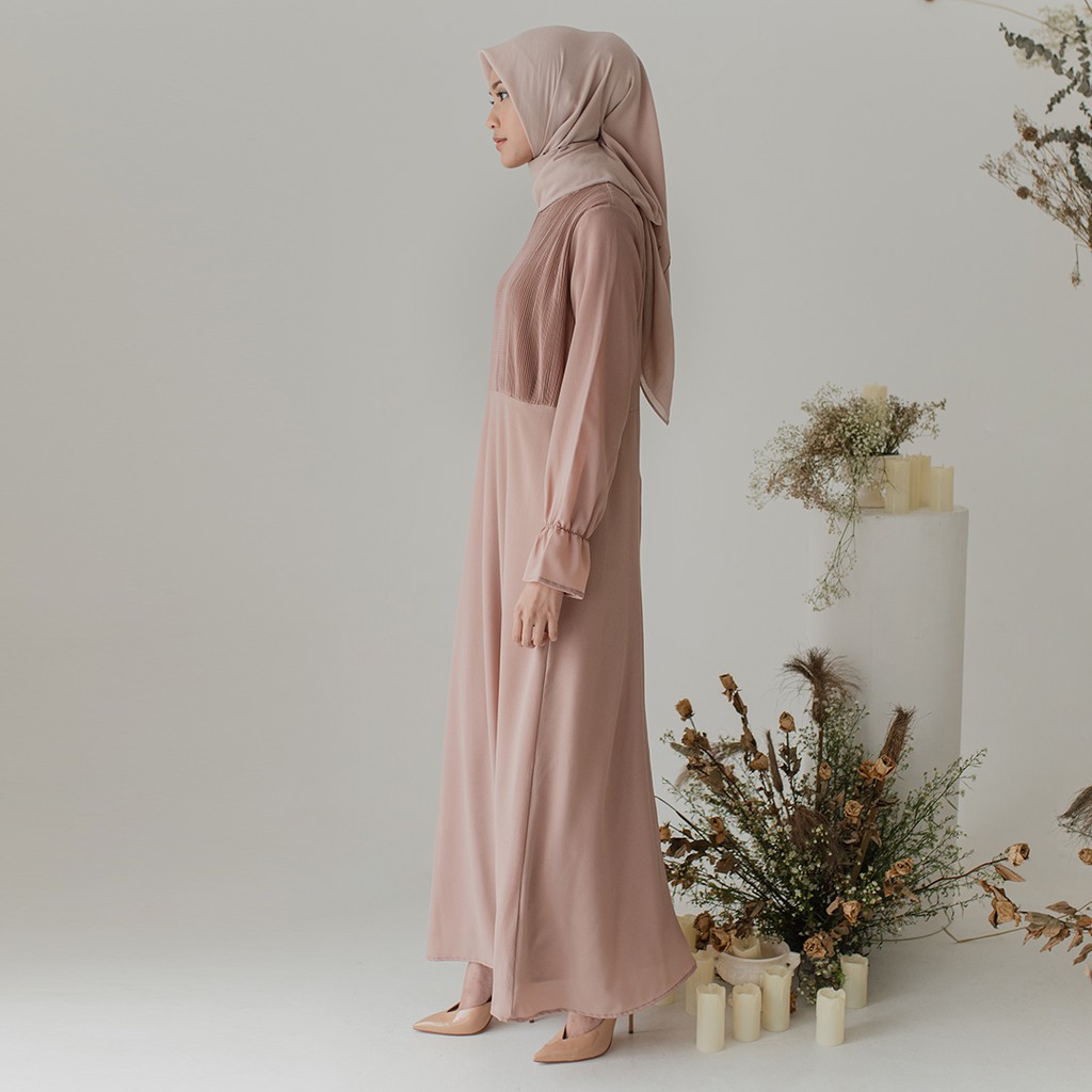 Light Mauve Andra by Aska Label - Gamis / Dress plisket bahan crepe dengan furing warna dusty pink-5