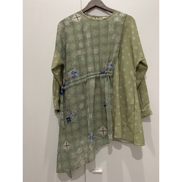 REPRICEEE DADARA TOP RIA MIRANDA Sage Green (preloved)