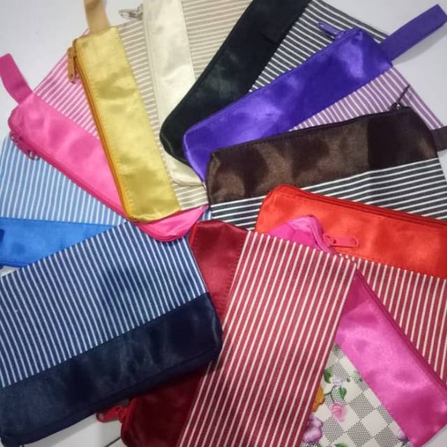 Souvenir Dompet salur