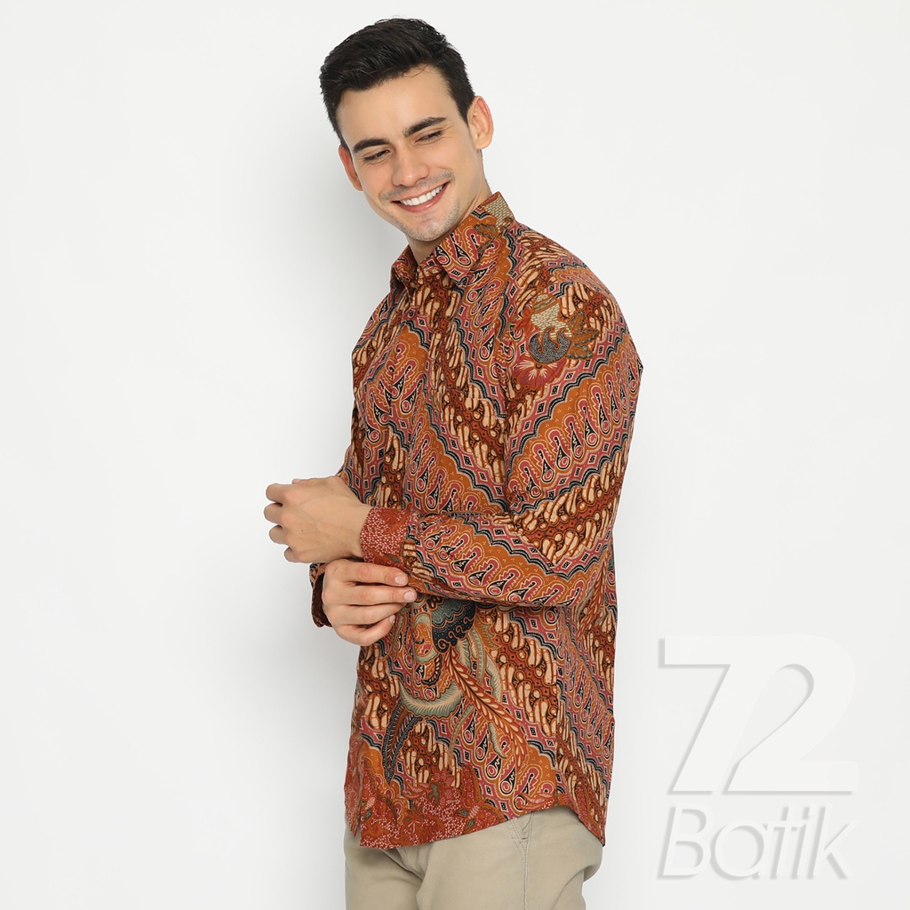 BATIK COUPLE MODERN Kemeja Rok Lilit Instan Batik Pria Lengan Panjang Premium Motif Parang Seling Kusumo Oranye Coklat 728398 Cap 72 - Baju Kemeja Atasan Pakaian Batik Couple Cople Pria Cowok Laki Laki Remaja Keluarga Lengan Panjang Modern Slimfit Premium