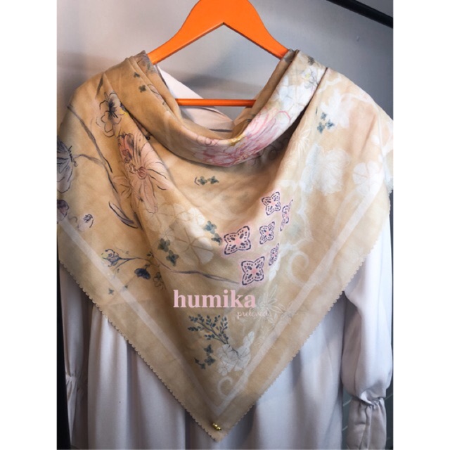 Preloved jilbab segiempat buttonscarves sofya pepper syari